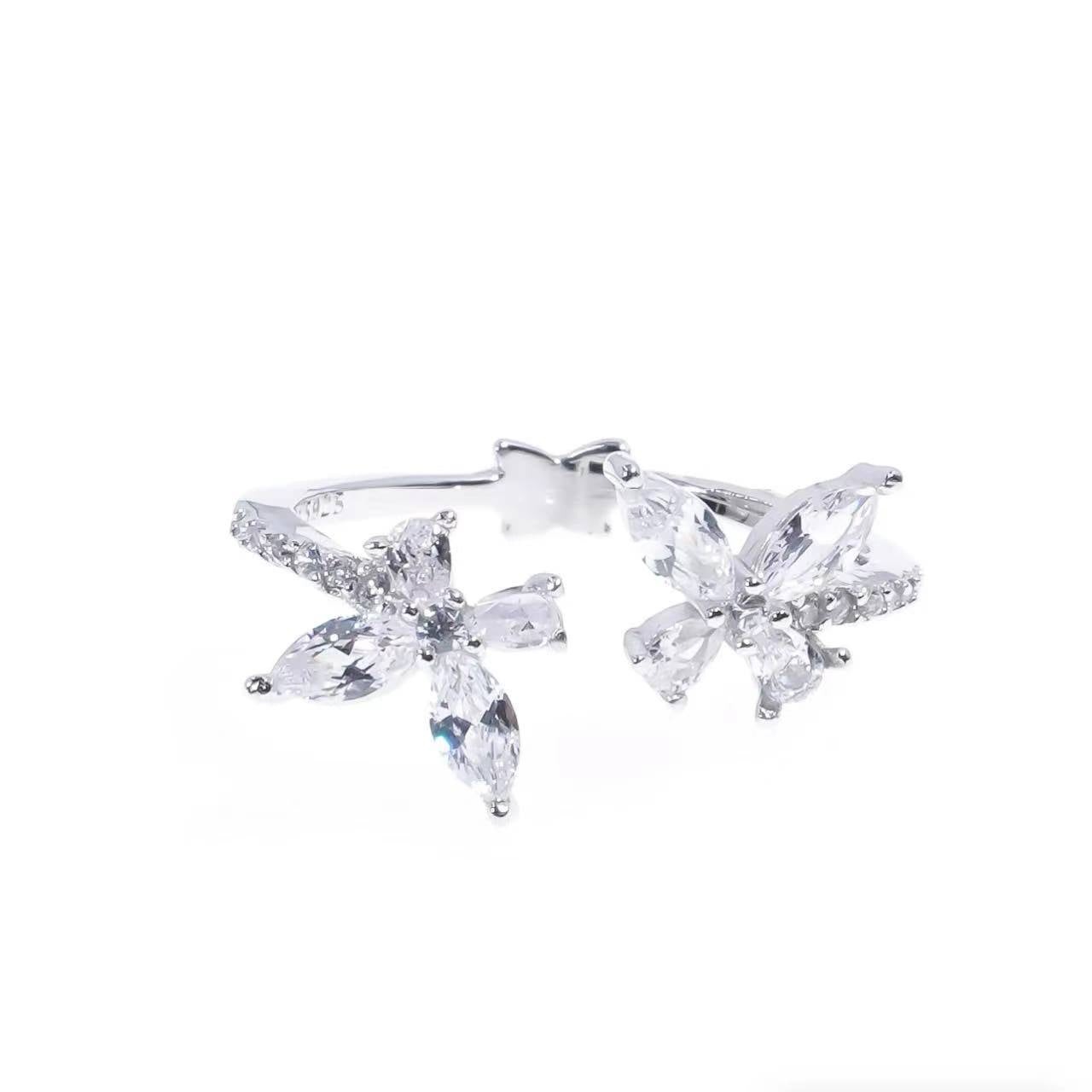 Deluxe butterfly diamond ring