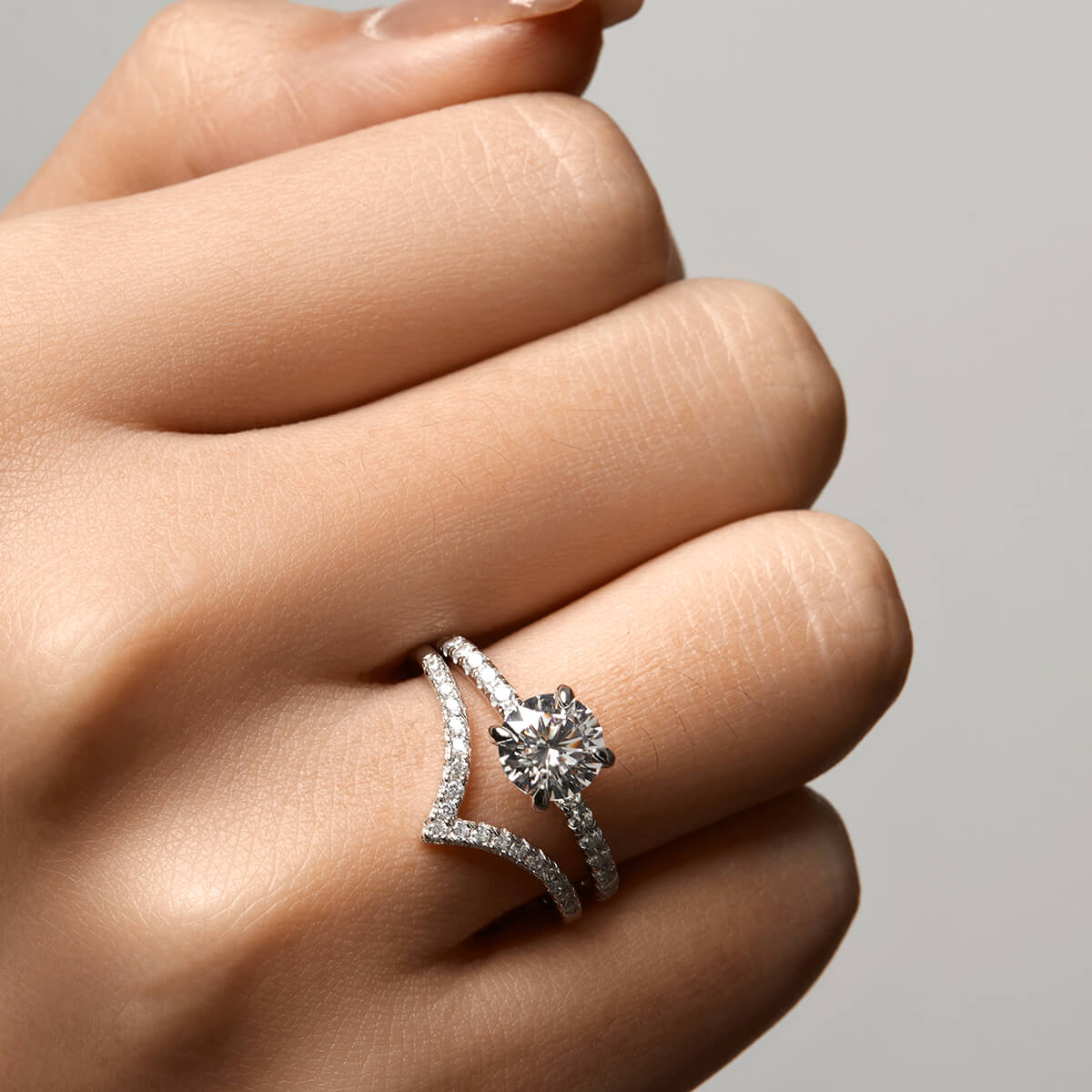 Pavé Amor Ring